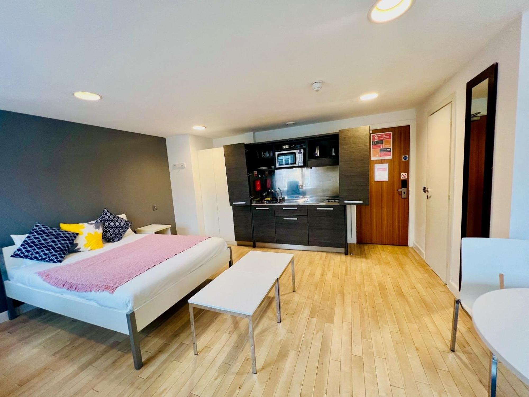 Stuhomes - Arundel House Londra Dış mekan fotoğraf